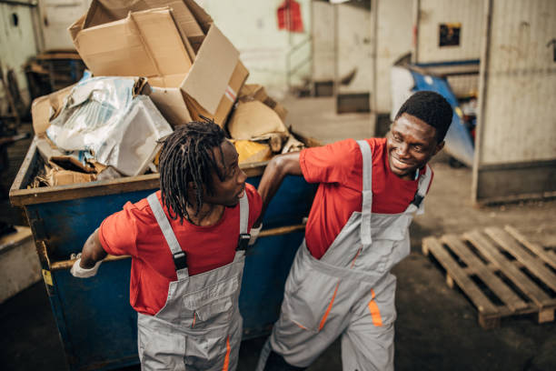 Best Dumpster Rental Services  in Milaca, MN